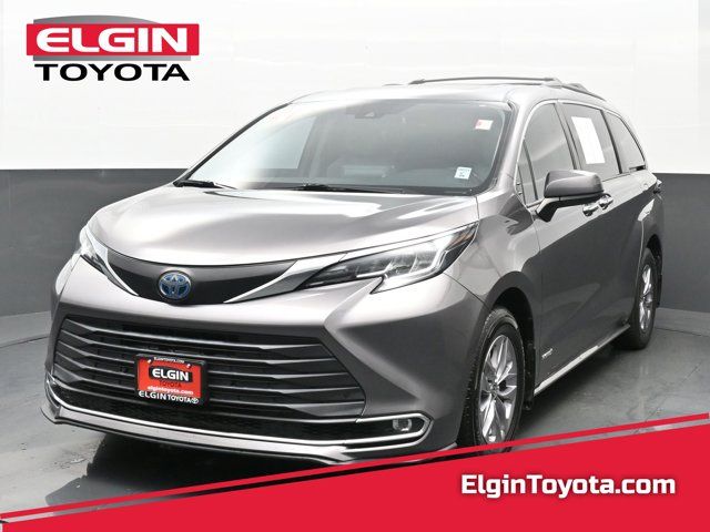 2021 Toyota Sienna XLE