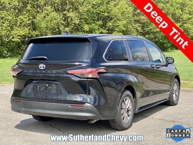 2021 Toyota Sienna XLE