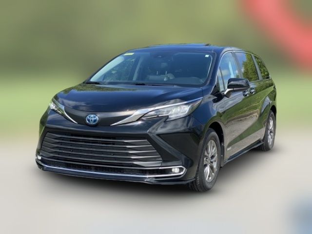 2021 Toyota Sienna XLE