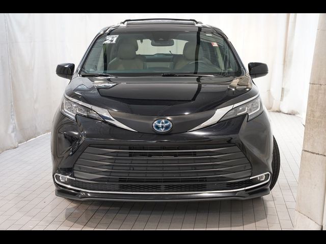 2021 Toyota Sienna XLE