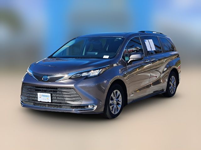 2021 Toyota Sienna XLE