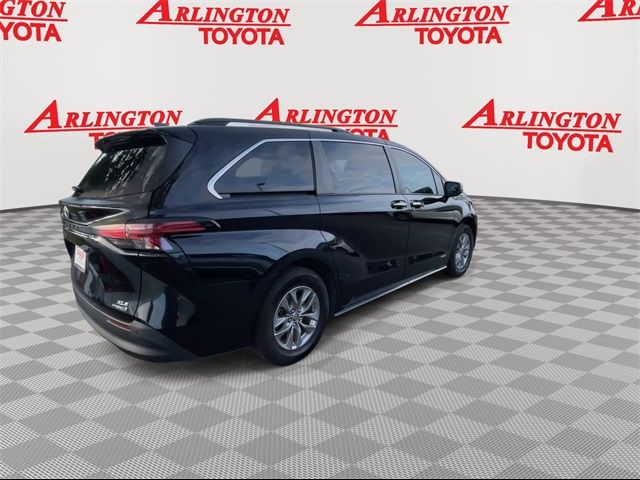 2021 Toyota Sienna XLE