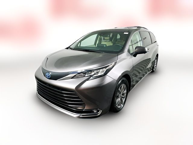 2021 Toyota Sienna XLE