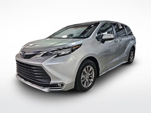 2021 Toyota Sienna XLE