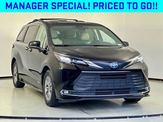 2021 Toyota Sienna XLE