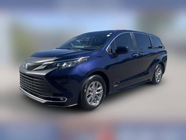 2021 Toyota Sienna XLE