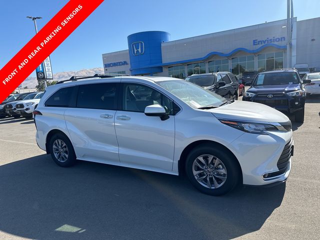 2021 Toyota Sienna XLE