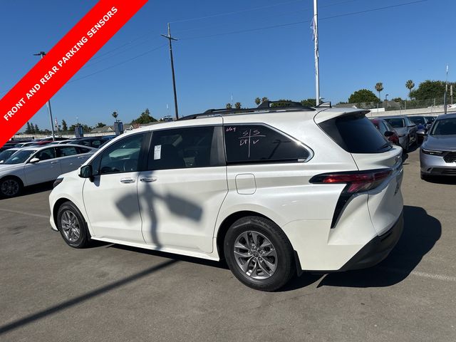 2021 Toyota Sienna XLE