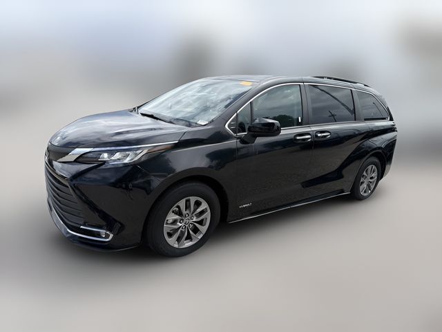 2021 Toyota Sienna XLE