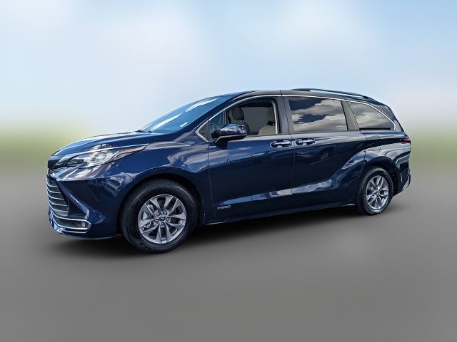 2021 Toyota Sienna XLE