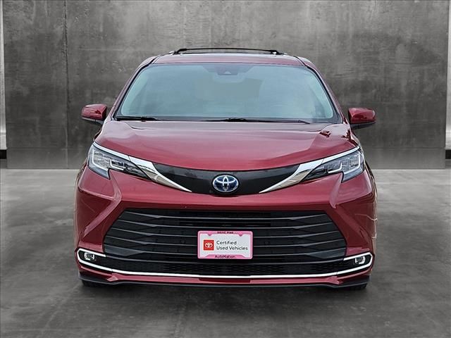 2021 Toyota Sienna XLE