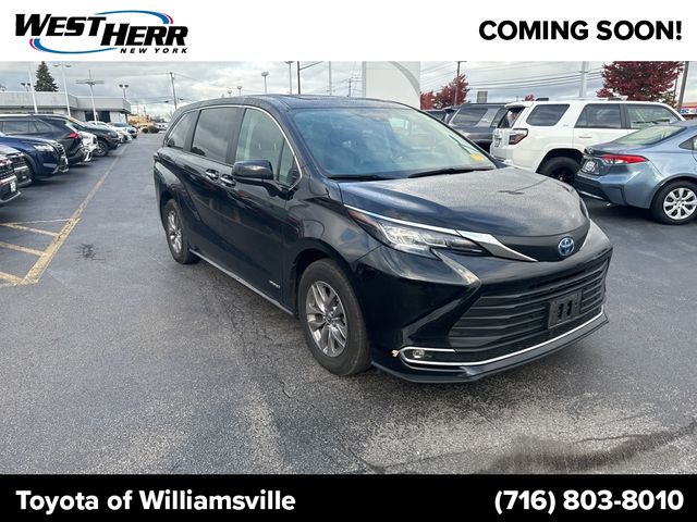 2021 Toyota Sienna XLE