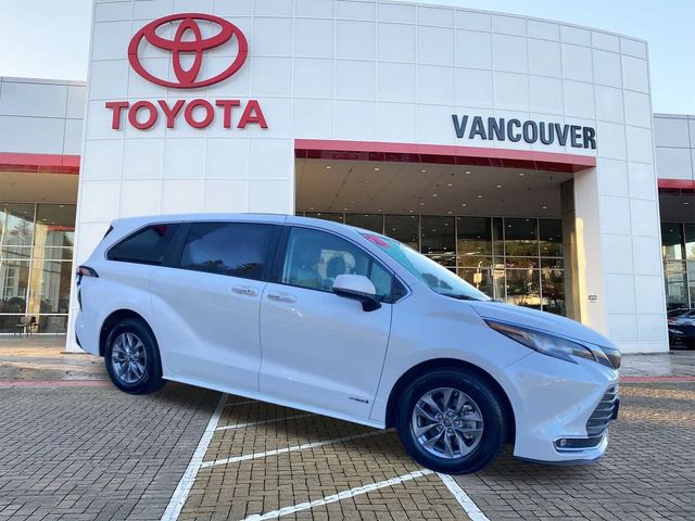 2021 Toyota Sienna XLE