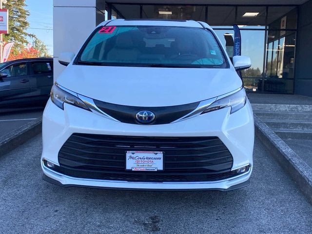 2021 Toyota Sienna XLE