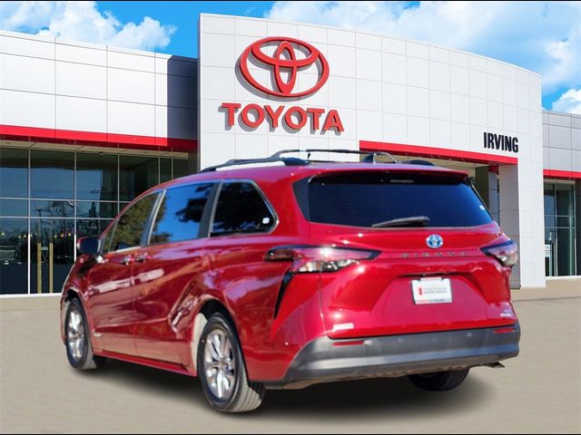 2021 Toyota Sienna XLE