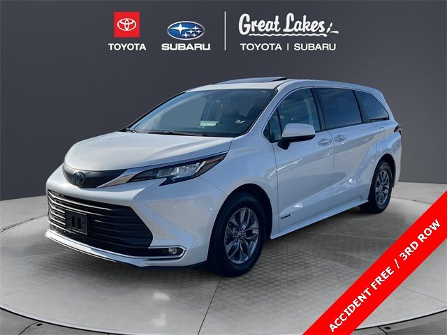 2021 Toyota Sienna XLE