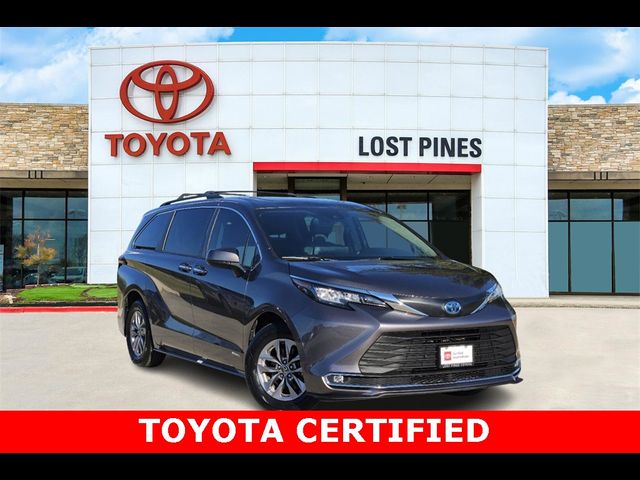 2021 Toyota Sienna XLE