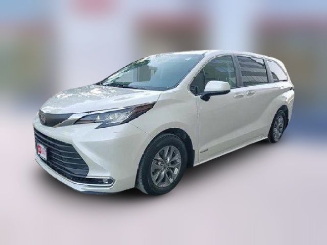 2021 Toyota Sienna XLE