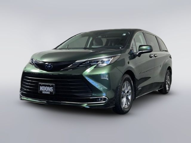 2021 Toyota Sienna XLE