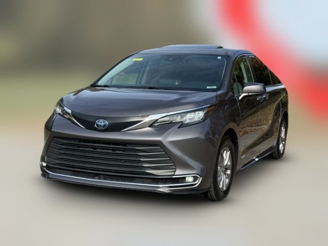 2021 Toyota Sienna XLE