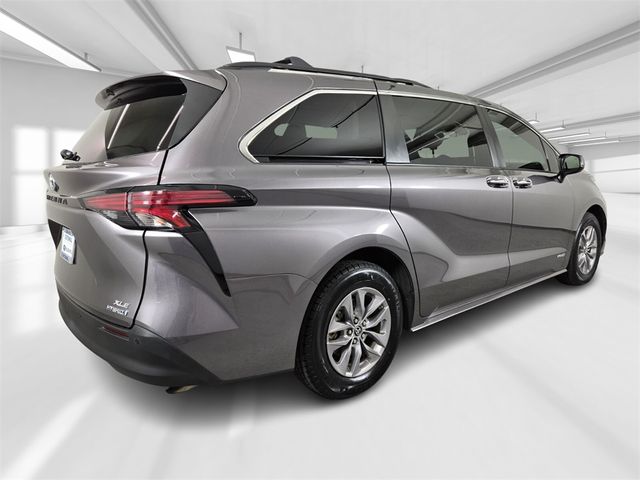 2021 Toyota Sienna XLE