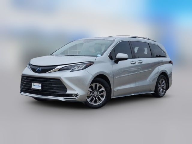 2021 Toyota Sienna XLE