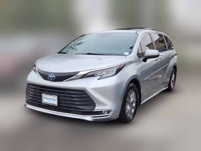 2021 Toyota Sienna XLE