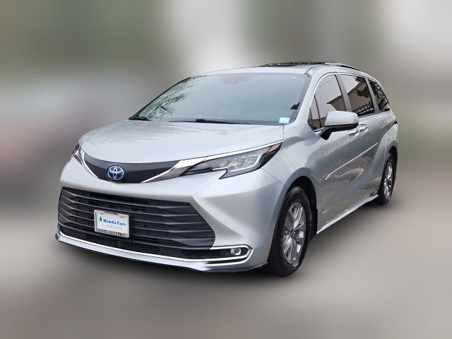 2021 Toyota Sienna XLE