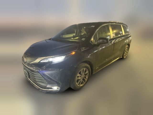 2021 Toyota Sienna XLE