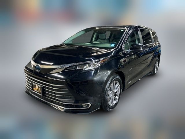 2021 Toyota Sienna XLE