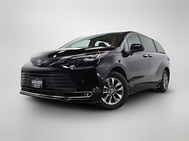 2021 Toyota Sienna XLE