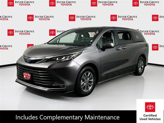 2021 Toyota Sienna XLE