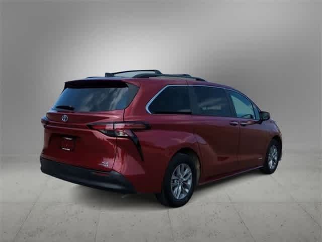 2021 Toyota Sienna XLE