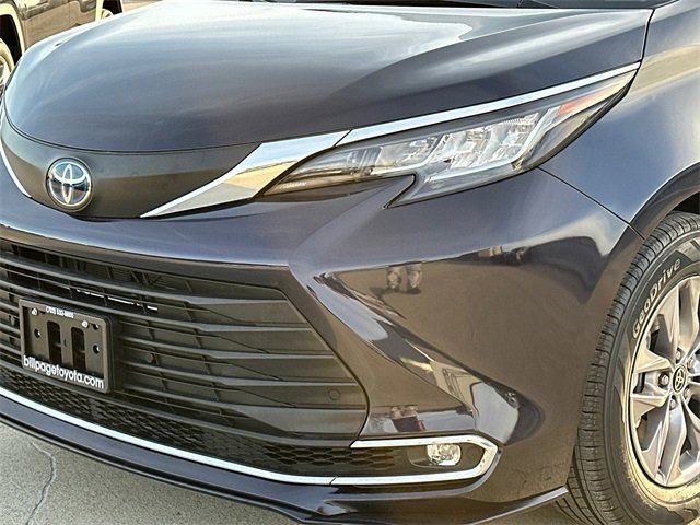 2021 Toyota Sienna XLE