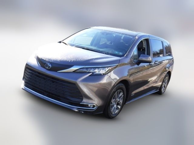 2021 Toyota Sienna XLE