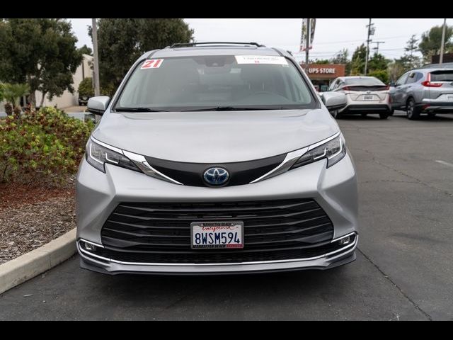 2021 Toyota Sienna XLE