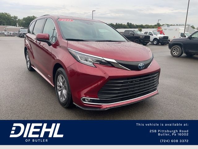 2021 Toyota Sienna XLE