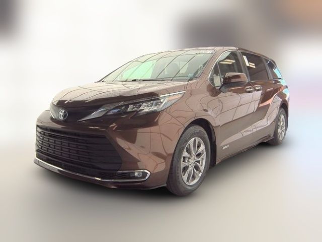 2021 Toyota Sienna XLE