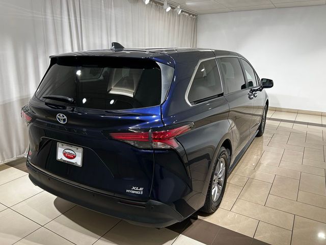 2021 Toyota Sienna XLE