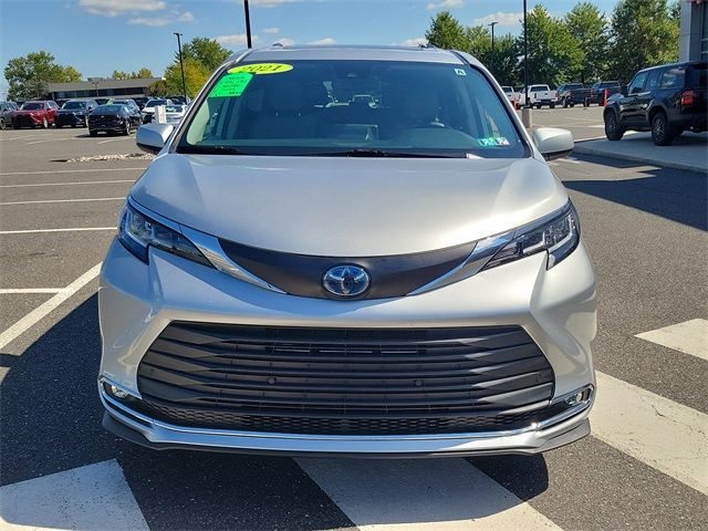 2021 Toyota Sienna XLE