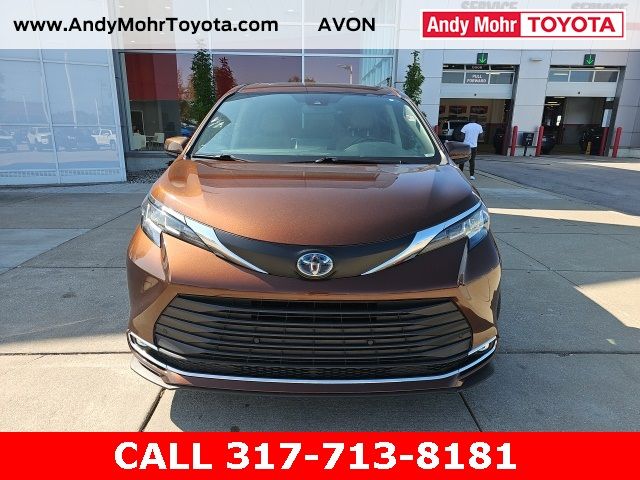 2021 Toyota Sienna XLE