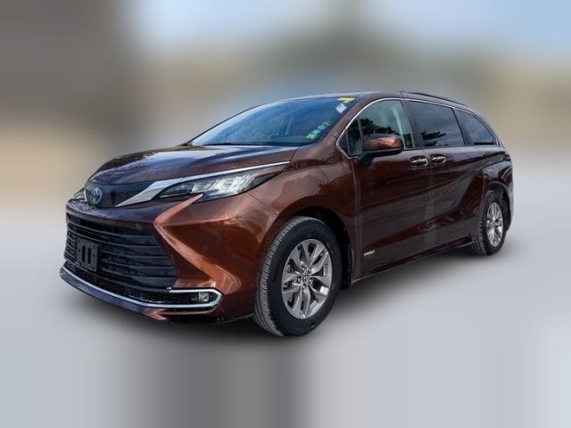 2021 Toyota Sienna XLE