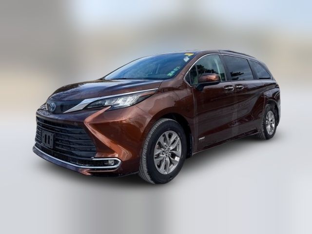 2021 Toyota Sienna XLE