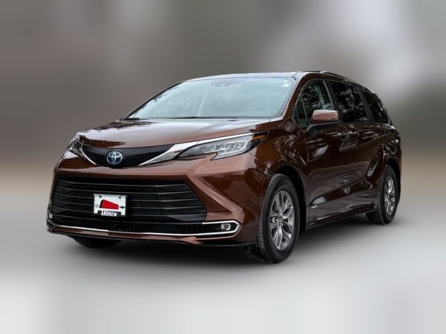 2021 Toyota Sienna XLE