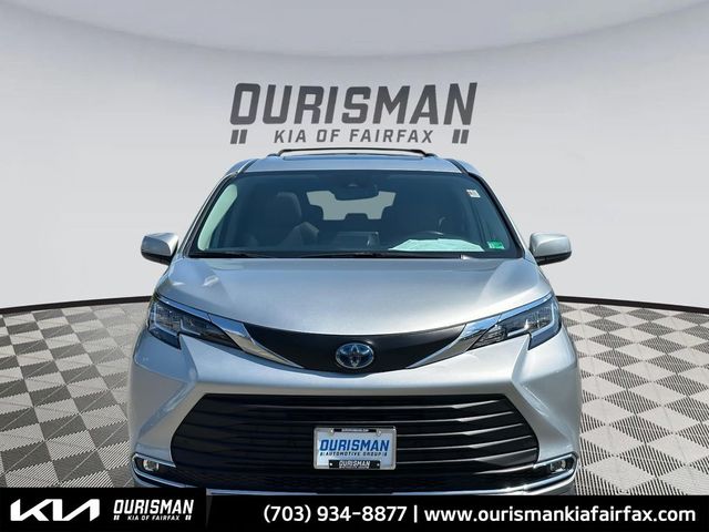 2021 Toyota Sienna XLE