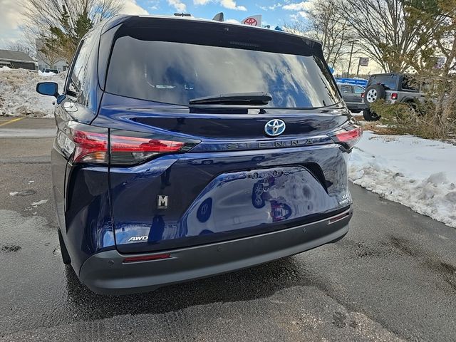 2021 Toyota Sienna XLE