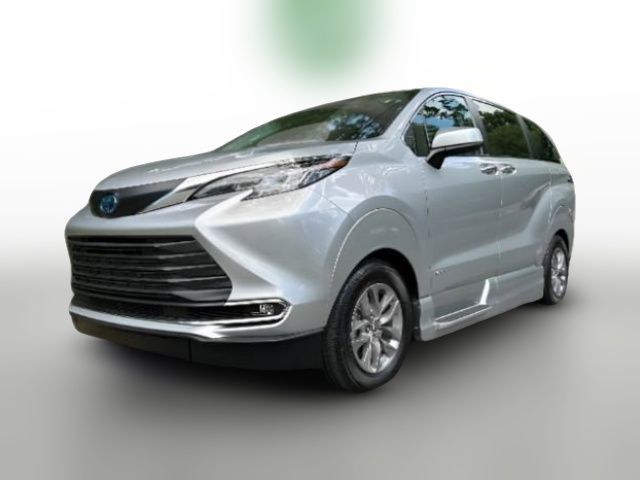 2021 Toyota Sienna XLE