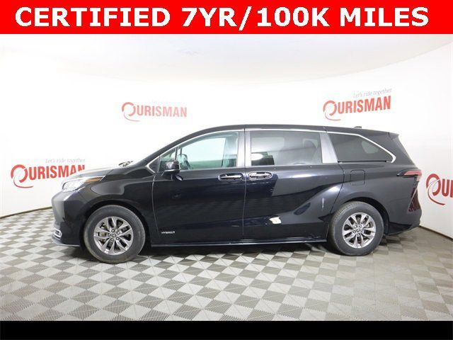 2021 Toyota Sienna XLE