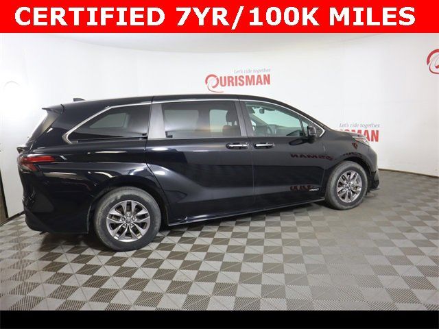 2021 Toyota Sienna XLE