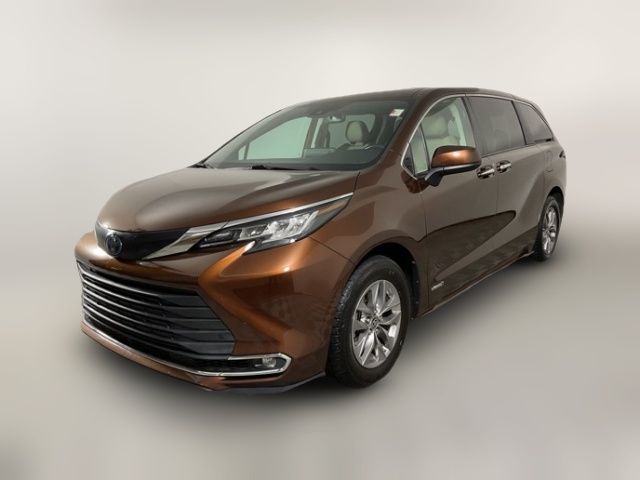 2021 Toyota Sienna XLE